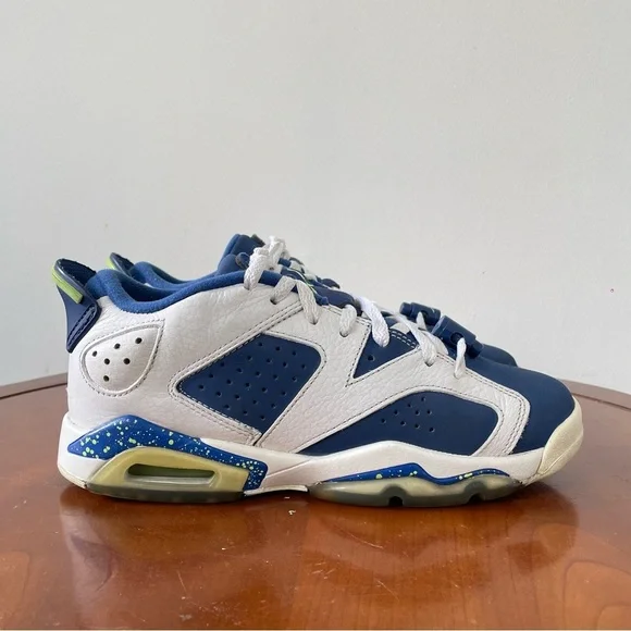 Air Jordan Kids 6 Retro Low BG Sneakers | US 5.5 - Picture 2 of 7